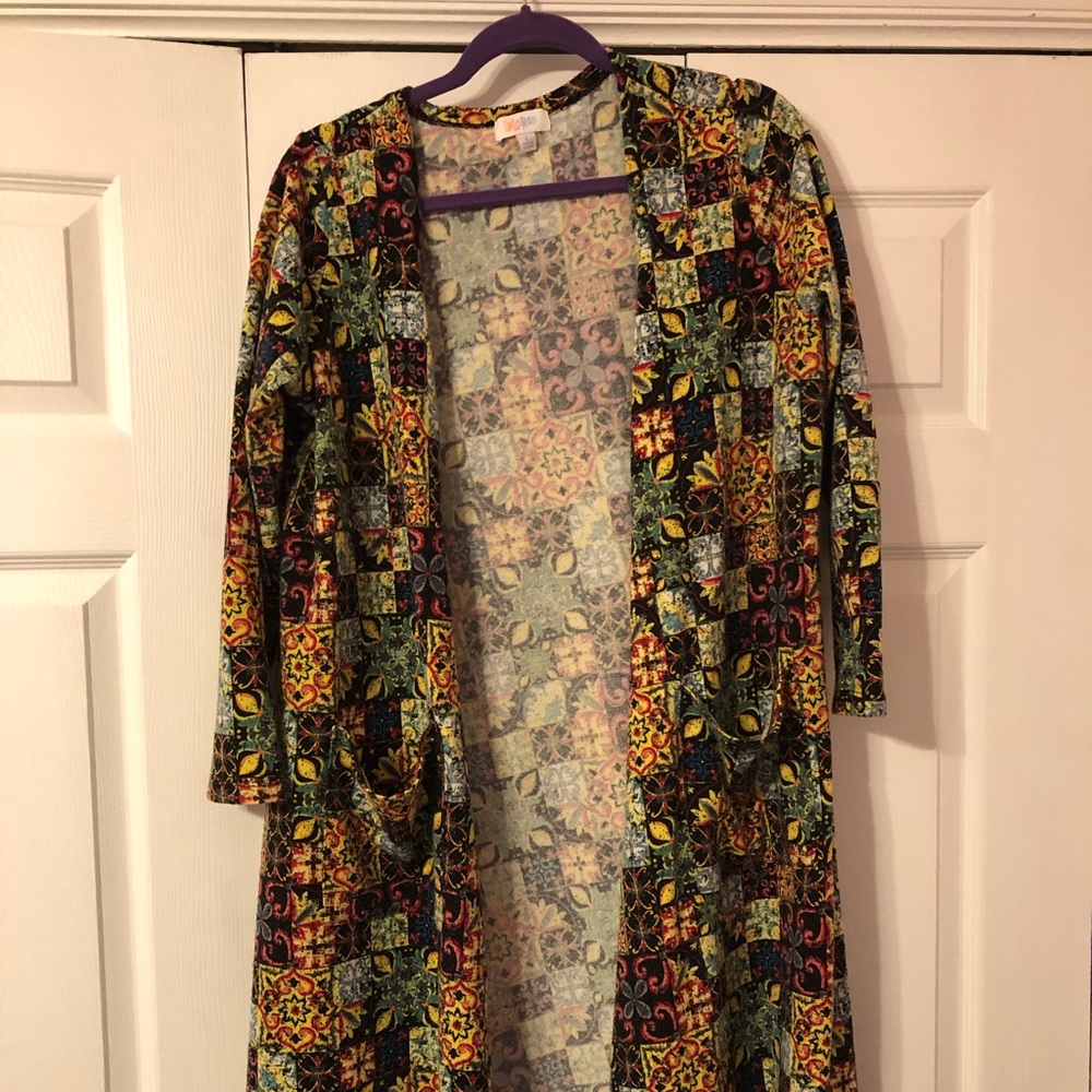 LuLaRoe Large Floral Sarah